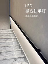 ���ݷ��֟��L�l�ڟ����b���Б��W�t̨�A��LED�l��e���Շ��b�