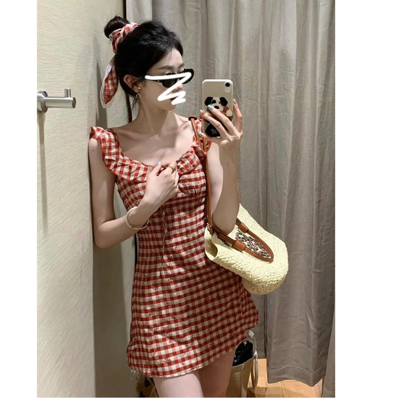 French-Style Elegant Red Plaid Sleeveless Dress for Women, Summer 2026 New Model, Petite Slim-Fit Waist-Cinching Short Dress French-Style Elegant Red Plaid Sleeveless Dress for Women, Summer 2026 New Model, Petite Slim-Fit Waist-Cinching Short Dress