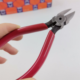 Taiwan rich poly plastic pliers FR-104 plastic pliers round plastic pliers industrial pliers oblique pliers