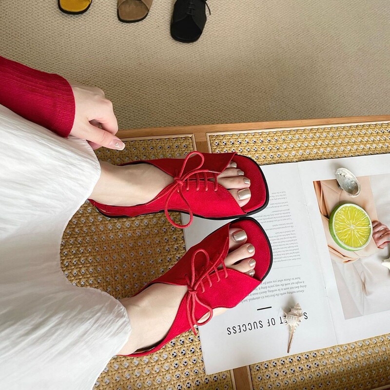 Open-Toe Lace-Up Sandals for Women 2026 Spring and Summer New Fashion Versatile Retro Lace-Up Flat Niche Sandals for Outdoor Wear