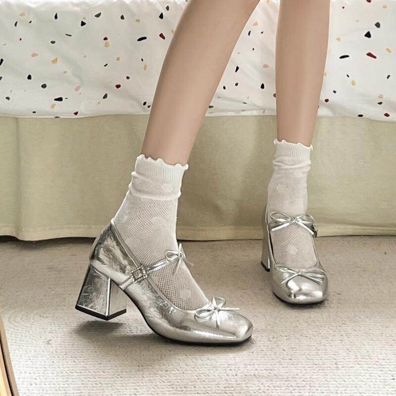 2026 New Spring and Summer French Style Chunky High-Heeled Shallow Single Shoes for Women, Cute Fairy Style, Suitable for Pairing with Dresses, Mary Jane Style