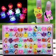 发光戒指闪光硅胶戒指发光软胶戒指手指灯闪光手指灯发光卡通戒指