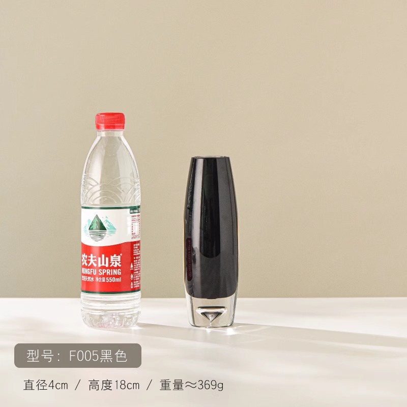 Importado PC anti-caída pequeño jarrón negro decoración en el hogar simple creativo sobre flores ligeras de lujo jarrón de escritorio