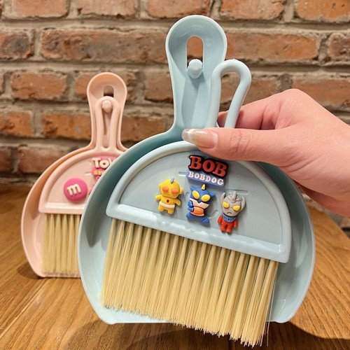 Elementary school student desktop broom set children's mini dustpan dustpan sweeper broom toy cleaning sweeping tool