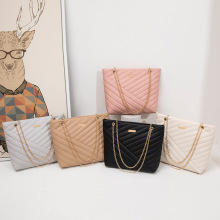 新款跨境代销女包V纹绣线单肩链条托特包大包 新款韩版夏秋购物包