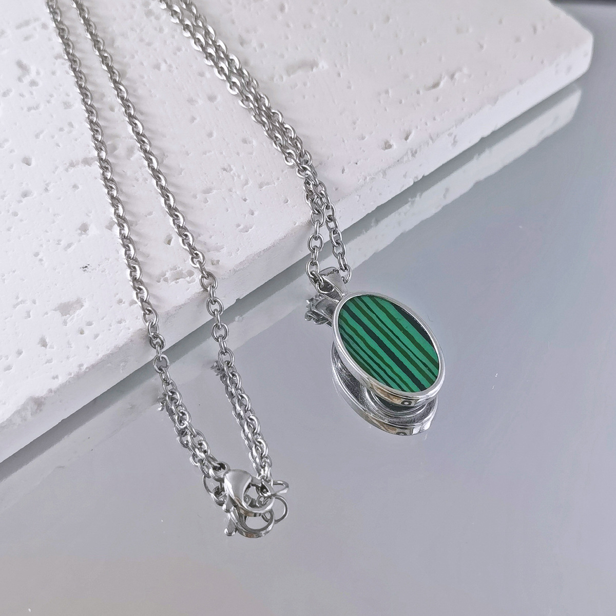 European and American Casual Retro Stylish Fashion Stainless Steel Double-Sided Wear Asymmetrical Imitation Malachite Pendant Men's Necklace