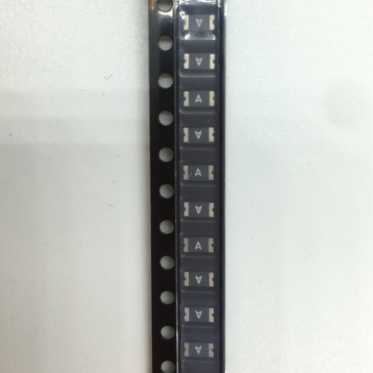 美国Littelfuse自恢复保险丝1206L012WR，125MA/30V/1206 3K/盘