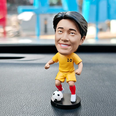 Bobblehead, Car ornaments
