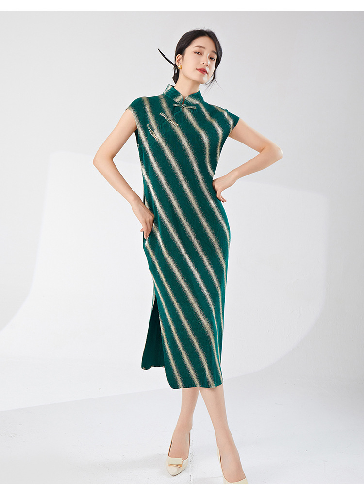 New Chinese-style Improved Version Of Women's Cheongsam Dress, New High-end Striped Elegant Split Dress By Issey Miyake_ecoleips.com