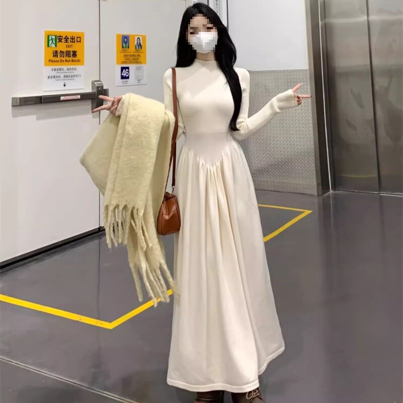 Plus Size Fat Autumn and Winter New Sweater Dress Women's Long-Sleeved Bottoming Knitted Pleated Long Skirt