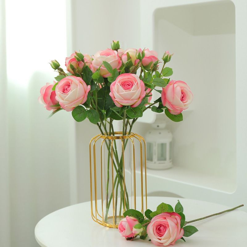 Customized Bouquet of Silk Flowers, Floral Table Decorations, Fake Flowers, Plastic Feel, Moisturizing, Classy Decoration, Simulated Roses Customized Bouquet of Silk Flowers, Floral Table Decorations, Fake Flowers, Plastic Feel, Moisturizing, Classy Decoration, Simulated Roses