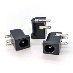 DC socket DC-005 horizontal 5.5*2.1mm pin 2.0/2.5 female receptacle three-prong power strip DC-005 power outlet
