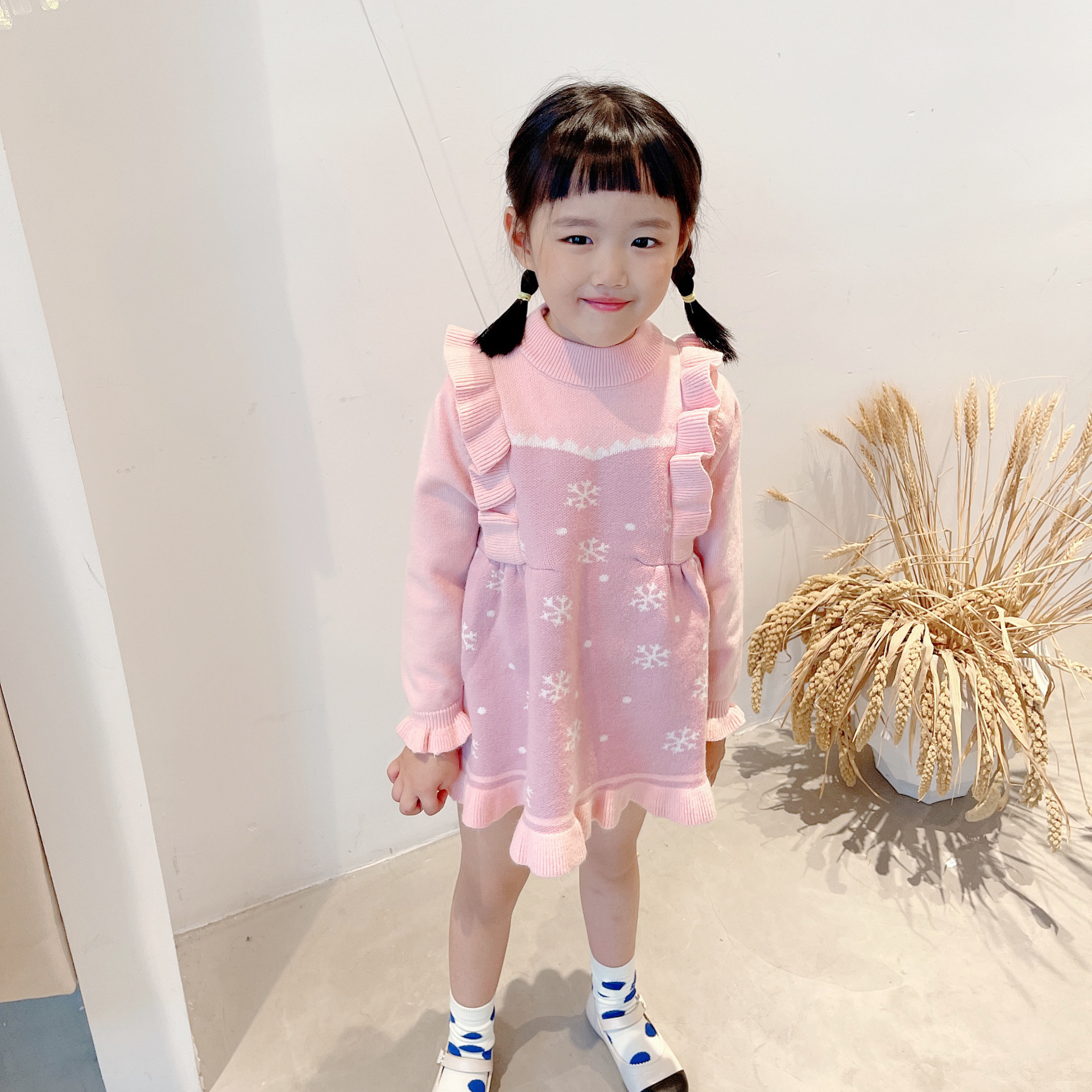 Girls' Woolen 2021 Children's Sweet Korean Edition Western style Ice and Snow Romance Knitted Dress 9002_voghion.com