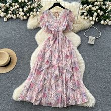 法式设计感交叉V领小飞袖碎花连衣裙女夏季收腰气质荷叶边雪纺裙