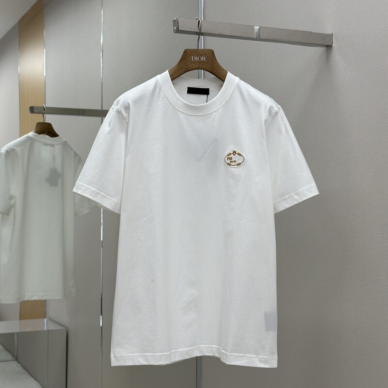 Spring and summer new arrivals, in stock: embroidered logo letter short-sleeve T-shirts, Luojia T-shirts, Pu Jia short-sleeve shirts, Luowei tops, and Di'ao T-shirts Spring and summer new arrivals, in stock: embroidered logo letter short-sleeve T-shirts, Luojia T-shirts, Pu Jia short-sleeve shirts, Luowei tops, and Di'ao T-shirts