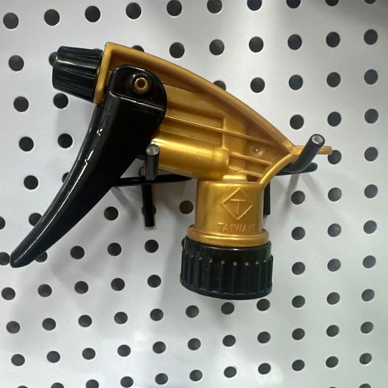 Gold black t nozzle