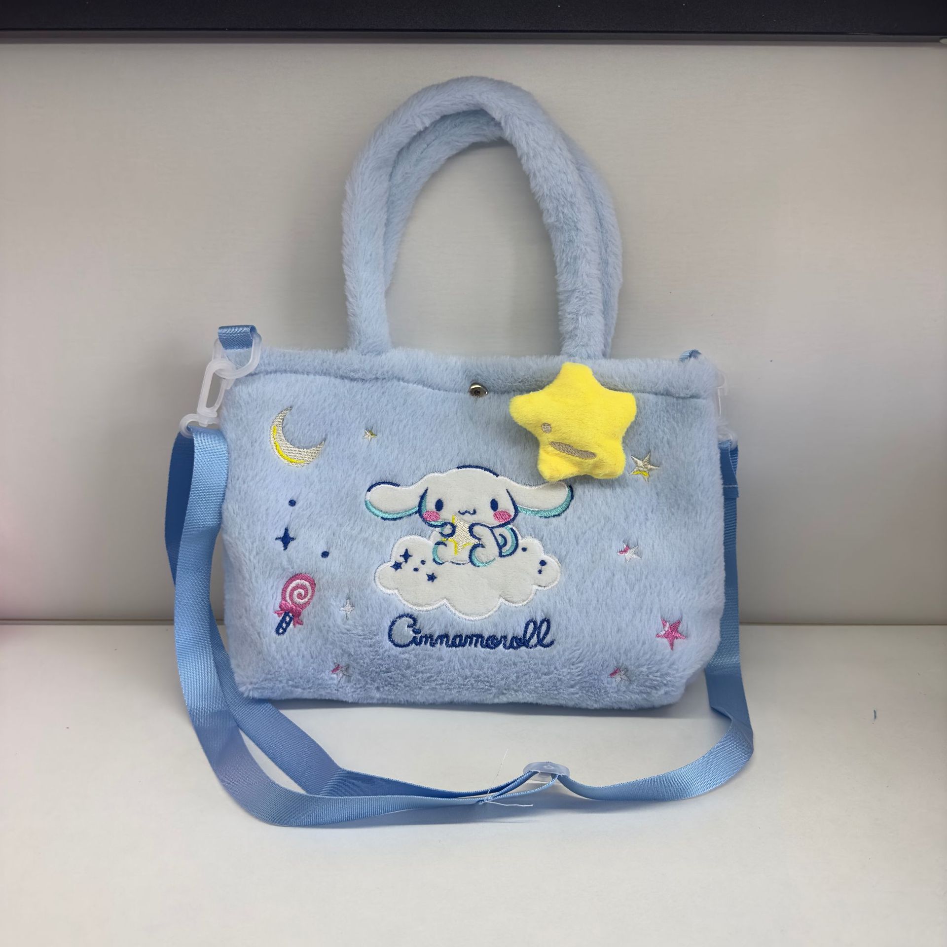 Nuevo bolso de peluche de dibujos animados lindo fábrica al por mayor hombro portátil muñeca bolsa ciego caja intercambio regalo