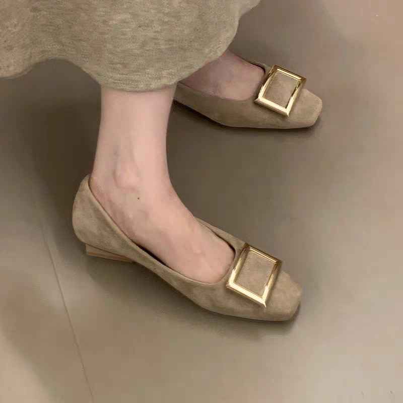 2025 Winter New Metal French Buckle Shallow Thick Heel Square Toe Versatile Fairy Style Mary Jane Commuting Shoes_vogvips.com