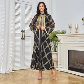 地区特色服饰;其他民族服饰