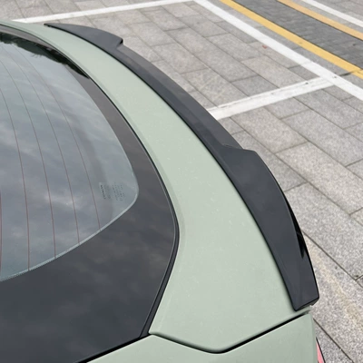 Suitable for Changan Univ Windproof Rear Wing Car Modification Fixed Wind Wing Spoiler Wing No-Drill Accessories (Fixed wind wing) - univ-blade-tail-gloss-black-solid