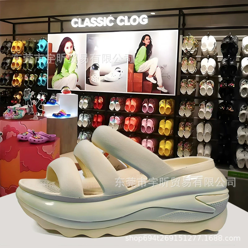 Cross световое колесо с тремя полосами пещерной обуви женская летняя новая толстая подошва увеличенные сандалии носить повседневную пляжную обувь оптом