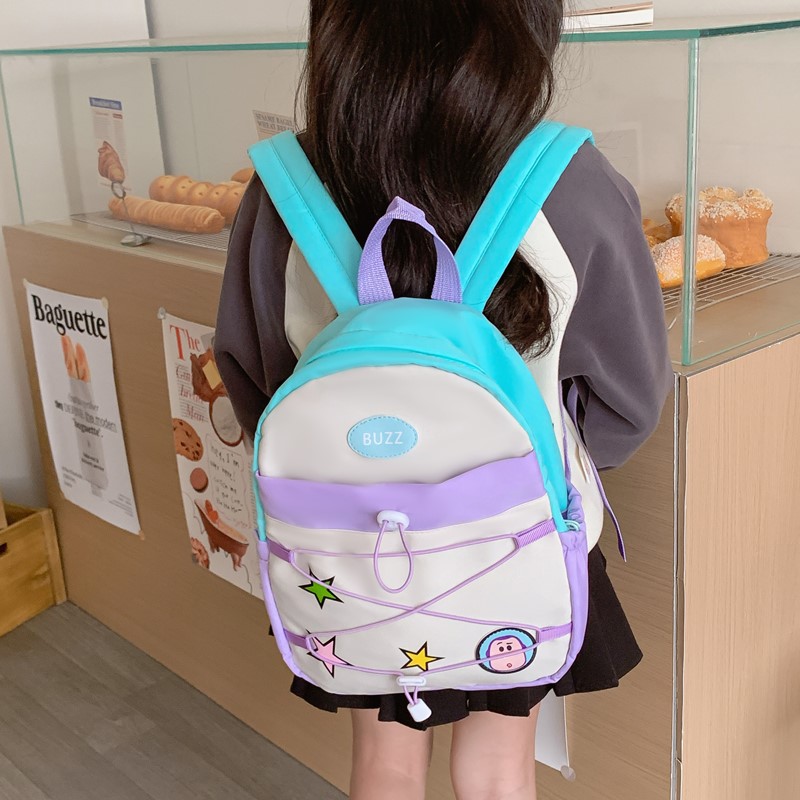 Nuevo patrón de tendencia jardín de infantes mochila para niños de clase pequeña, niños y niñas de 4 - 6 años de edad, mochila ligera para reducir la carga