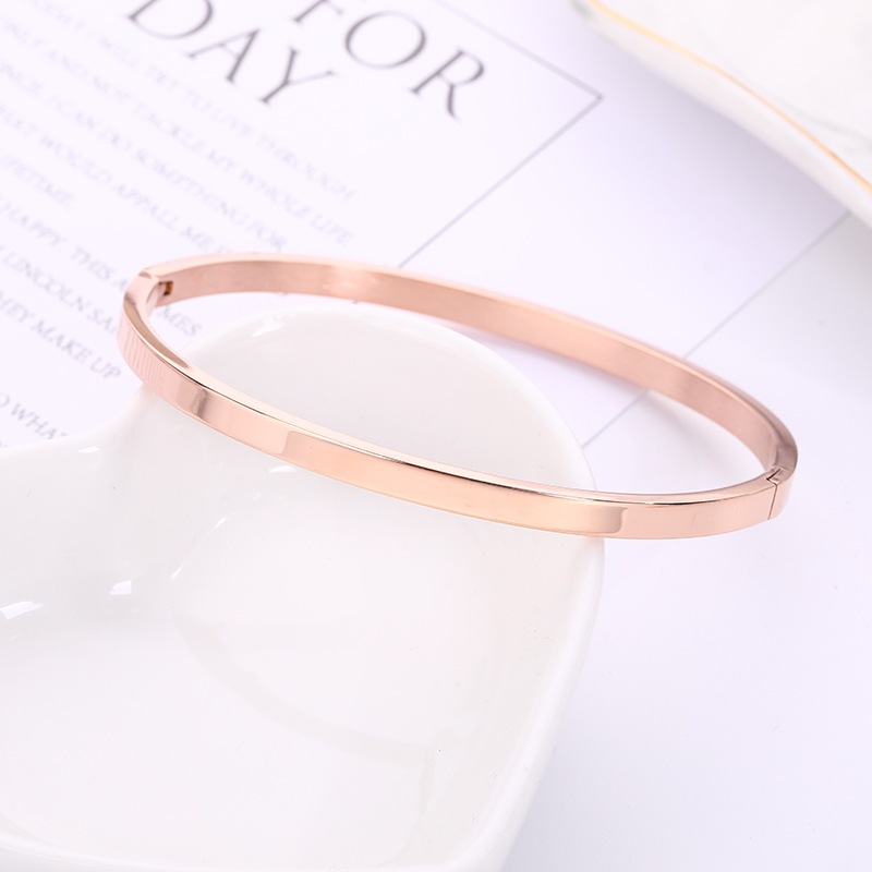 Wholesale Modern Style Solid Color Stainless Steel 18k Gold Plated Bangle display picture 2