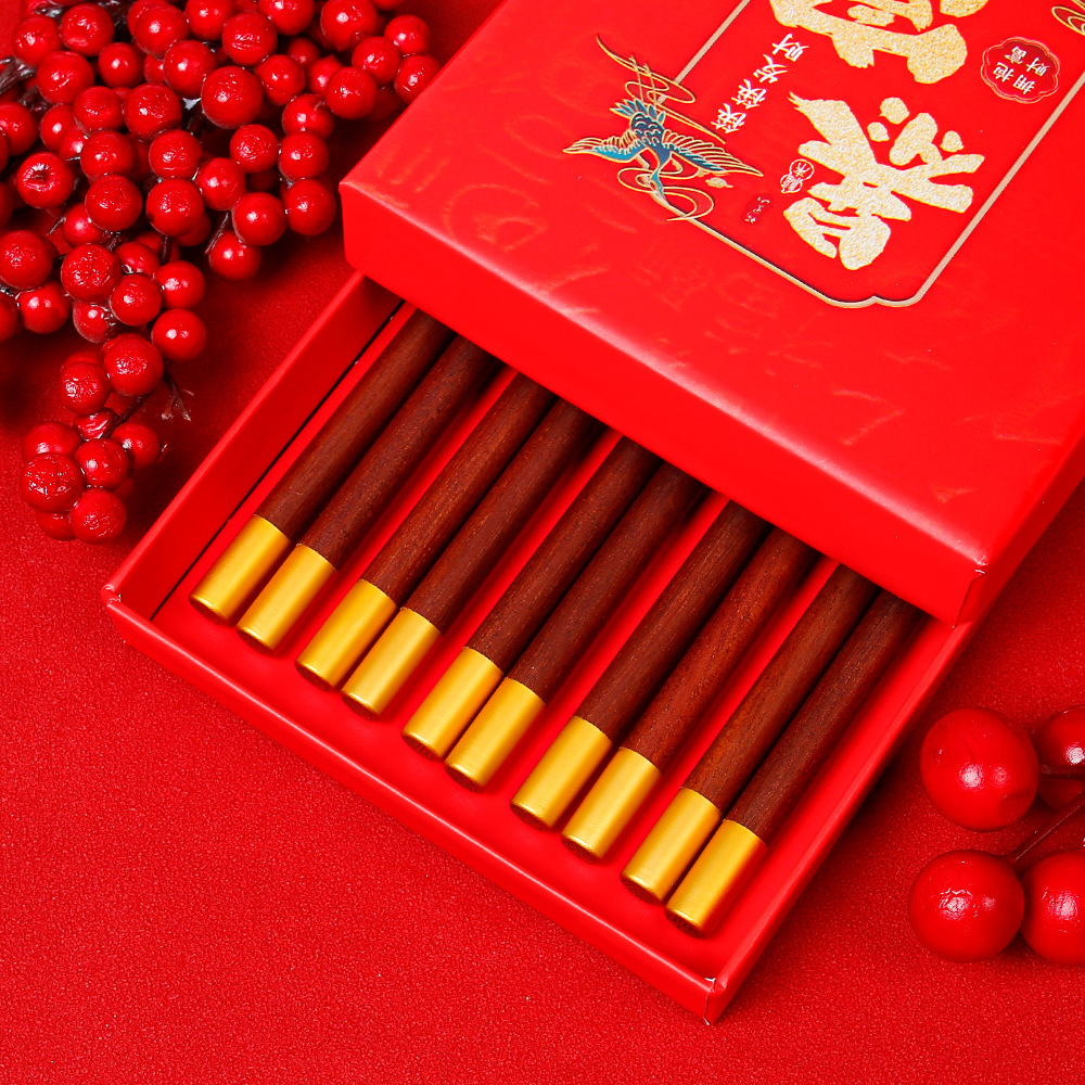 Palillos de Año Nuevo Palillos de madera de ala de pollo Palillos de madera maciza sin pintura y sin cera Comidas domésticas Una persona, una persona, palillos, caja de regalo para la riqueza