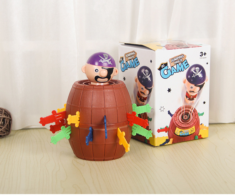 해적 배럴 [국경 간 공급 전용 영어 색상 상자]