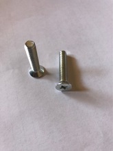 ��\���^��˨m2&mdash;m12 4.8��̼�ƽ�^�C�z �������