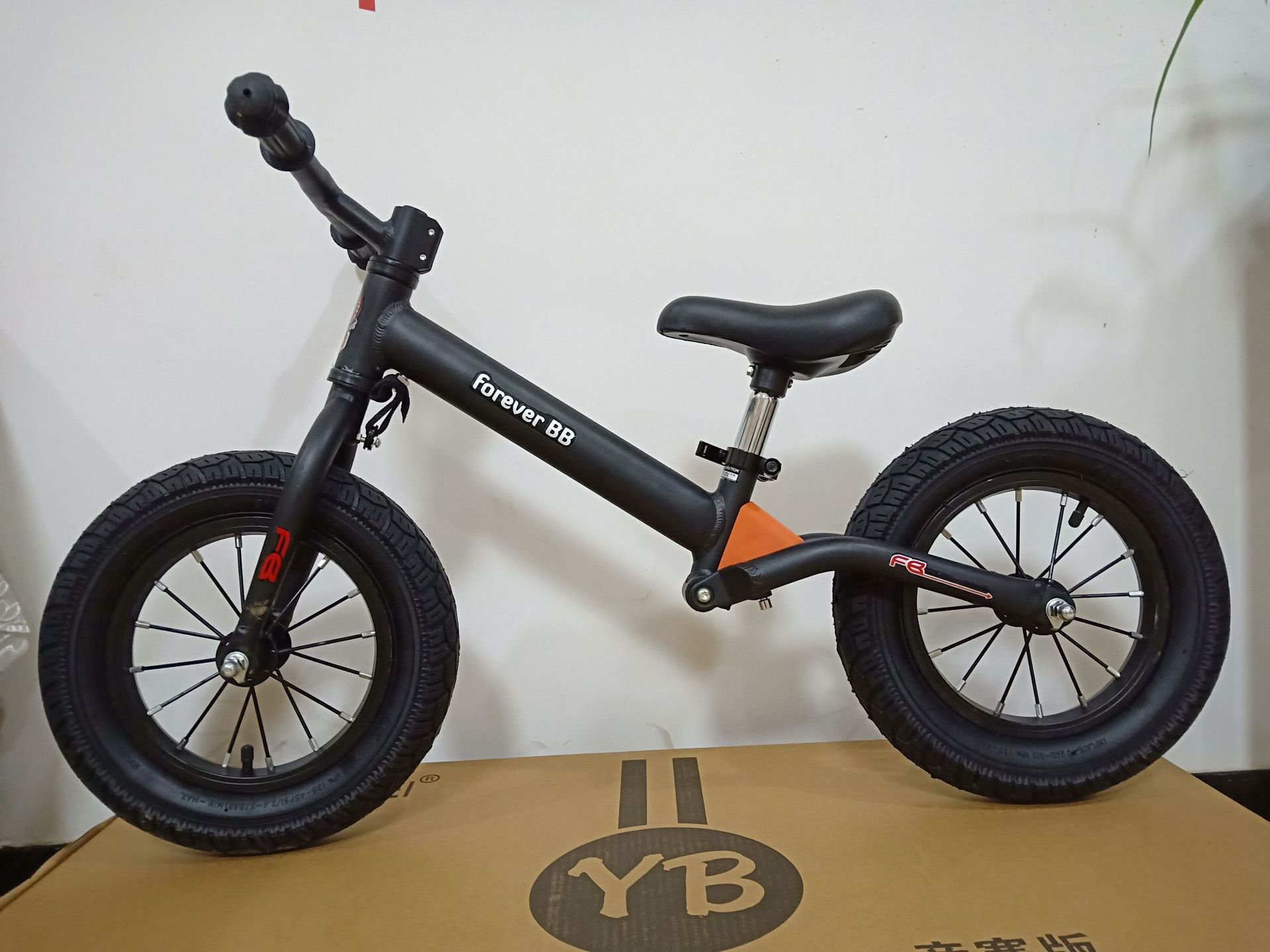 9861959477_1223884874