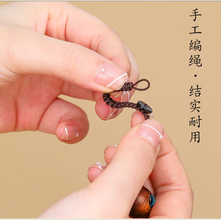 A deer car key chain pendant sandalwood deer buckle key car decoration deer couple pendant