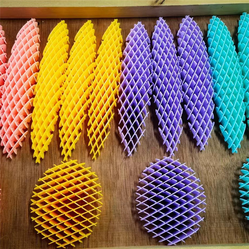 Decompression elastic net 3D printed expandable net deformation toy trending expandable toy decompression healing small toy