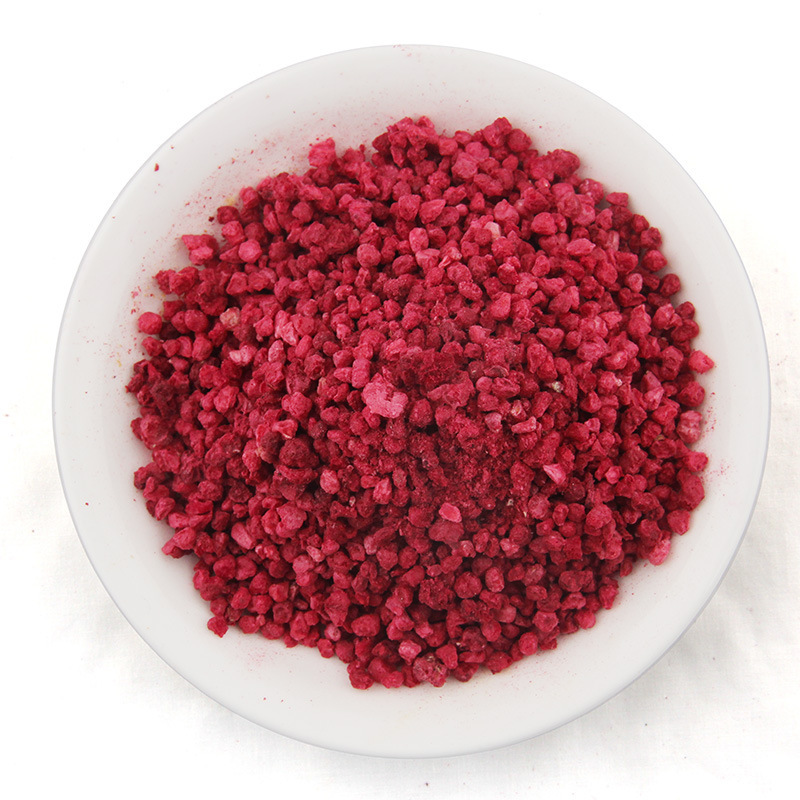 Factory bulk wholesale freeze-dried raspberry pieces dessert cake decoration added ingredient raspberry fragments