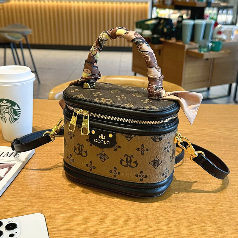 Box bag (LV‑style) 2025, mini top‑handle, detachable shoulder strap, felt inner