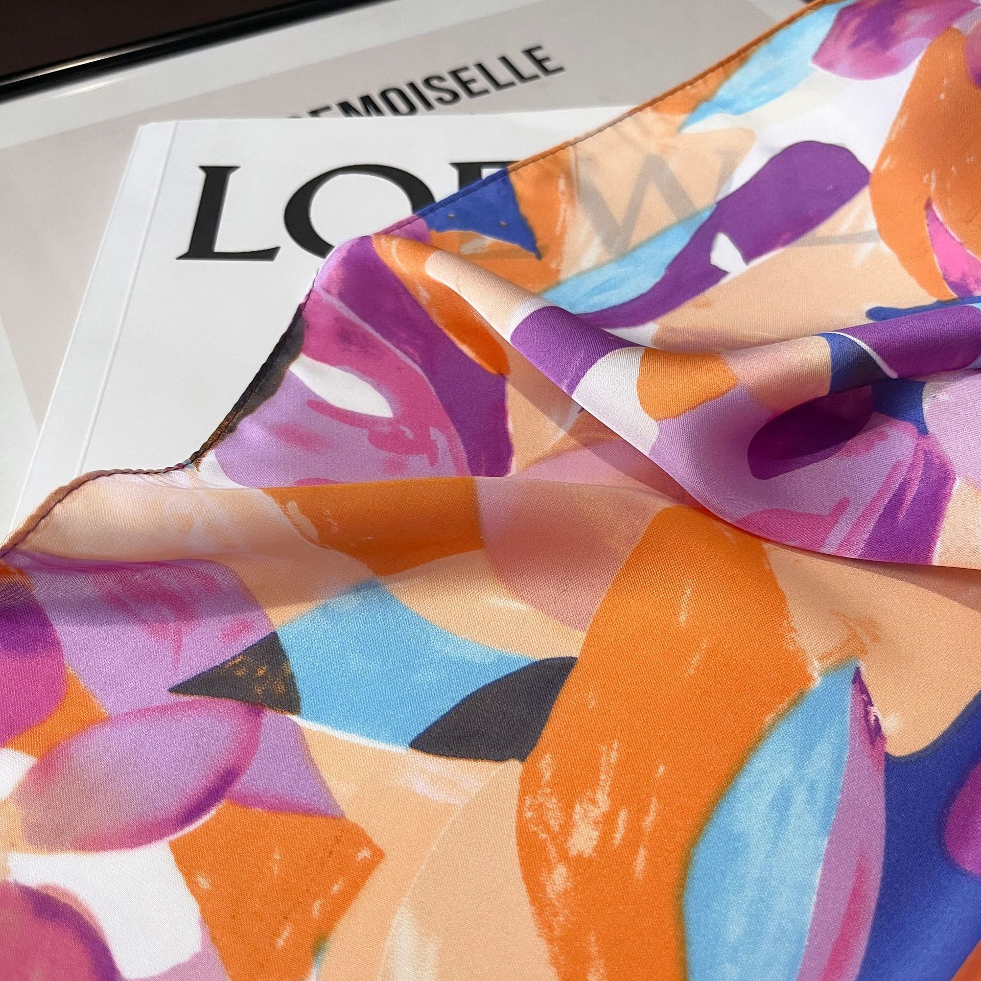 Small Square Scarf Floral Printed Versatile Neck Scarf For Women_voghion.com