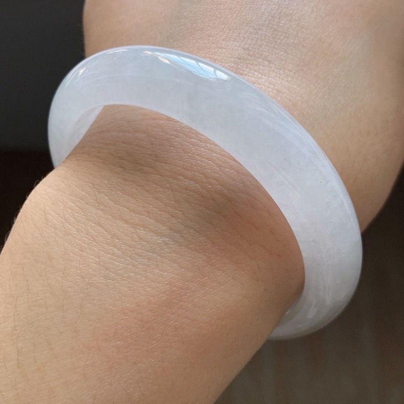 Vòng tay ngọc bích Miến Điện tự nhiên loại băng cao dải dày ánh trăng trắng chi tiết 8