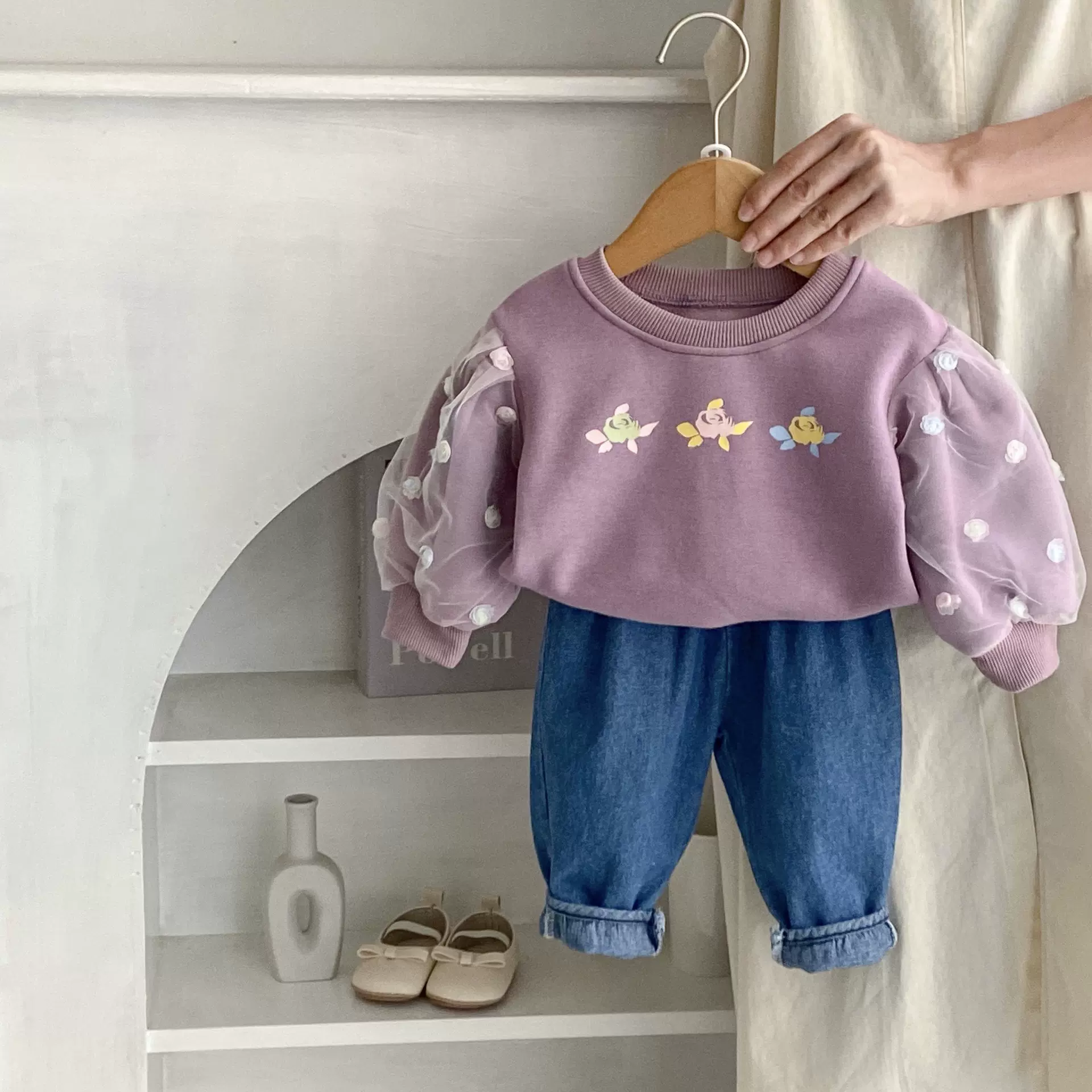 ins 2026冬装女宝宝婴幼儿童花朵剪花网纱长袖加绒上衣套头卫衣