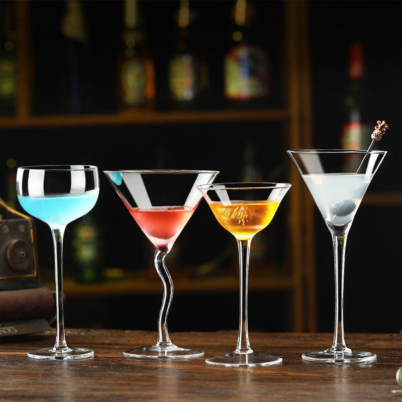 Casas de cóctel de alta calidad, personalidad comercial, tazas Martini al por mayor, tazas de champán de vidrio de alta calidad