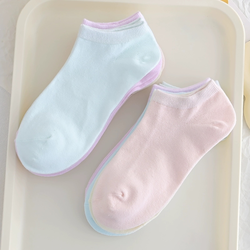 Thin breathable Japanese colored invisible non-slip socks, absorbs sweat and smell