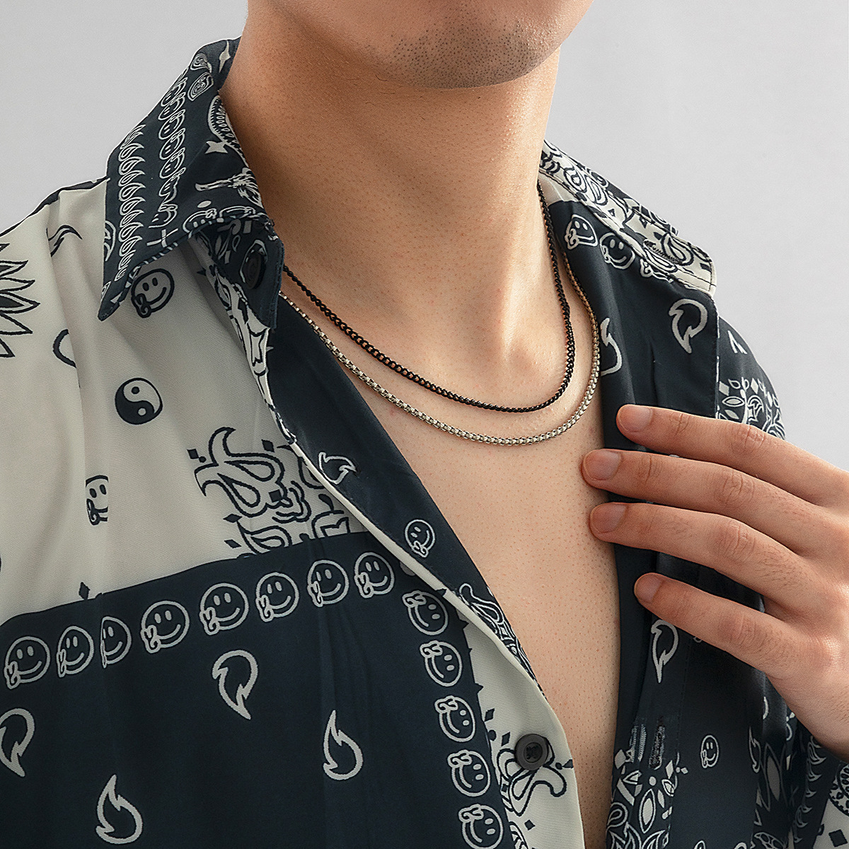 Simple Style Solid Color Iron Layered Necklaces