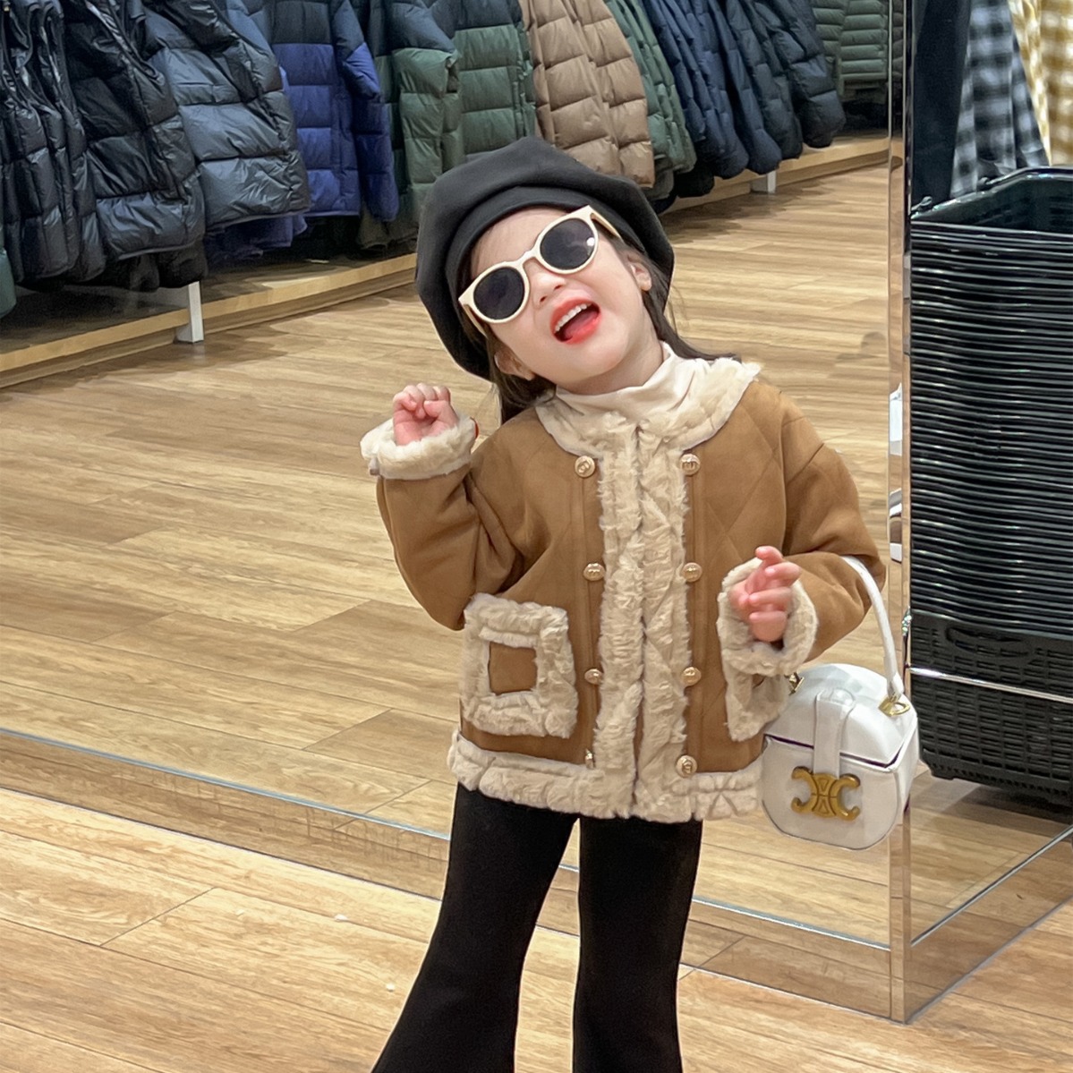 2023冬款韩版女童小香风空气层中兔毛绗缝皮毛一体加厚保暖外套