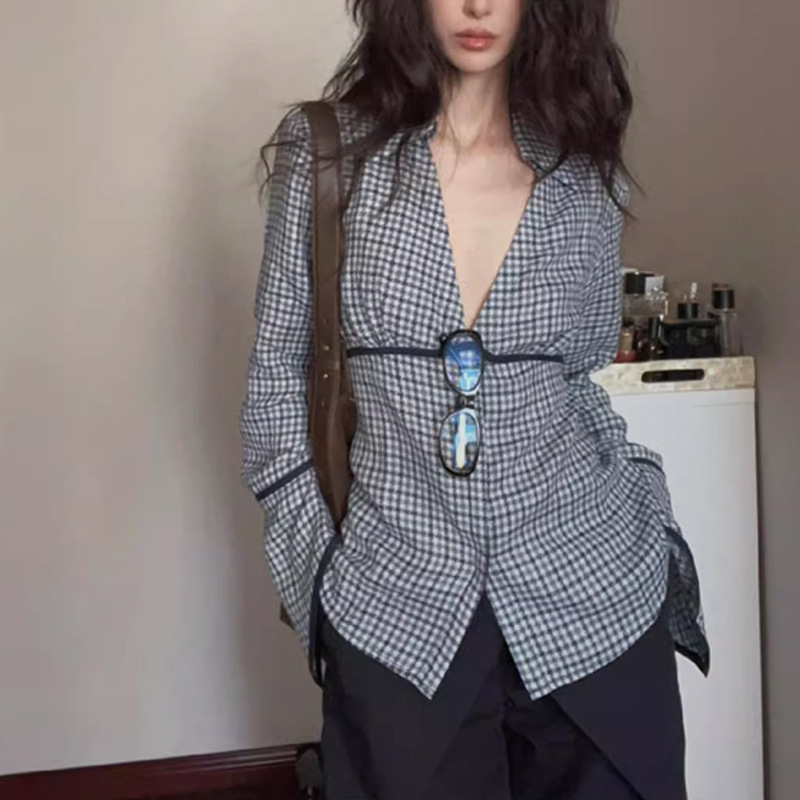 French Style Large V-Neck Long-Sleeved Plaid Shirt Inner Top Women's Spring and Autumn Lazy and Relaxed Wearing Shirt with Tight Waist