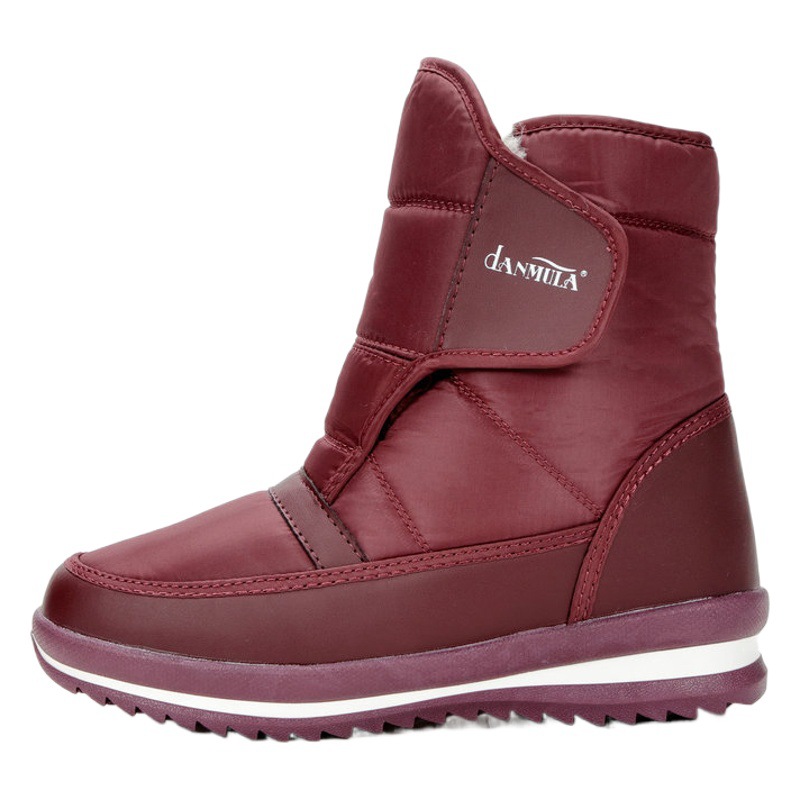 Botas de nieve para hombre y mujer, forradas de lana y engrosadas para invierno, de suela plana, talla un número más pequeña, venta al por mayor y al por menor de grandes fábricas, forradas de lana para mayor calidez.