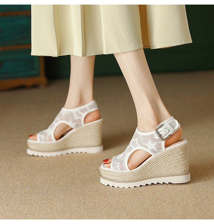 Sandal nữ đế xuồng cao gót mũi hở phong cách Bohemian, chất liệu đan rơm kết hợp lưới thoáng khí — màu hồng nhạt, màu trắng chi tiết 5