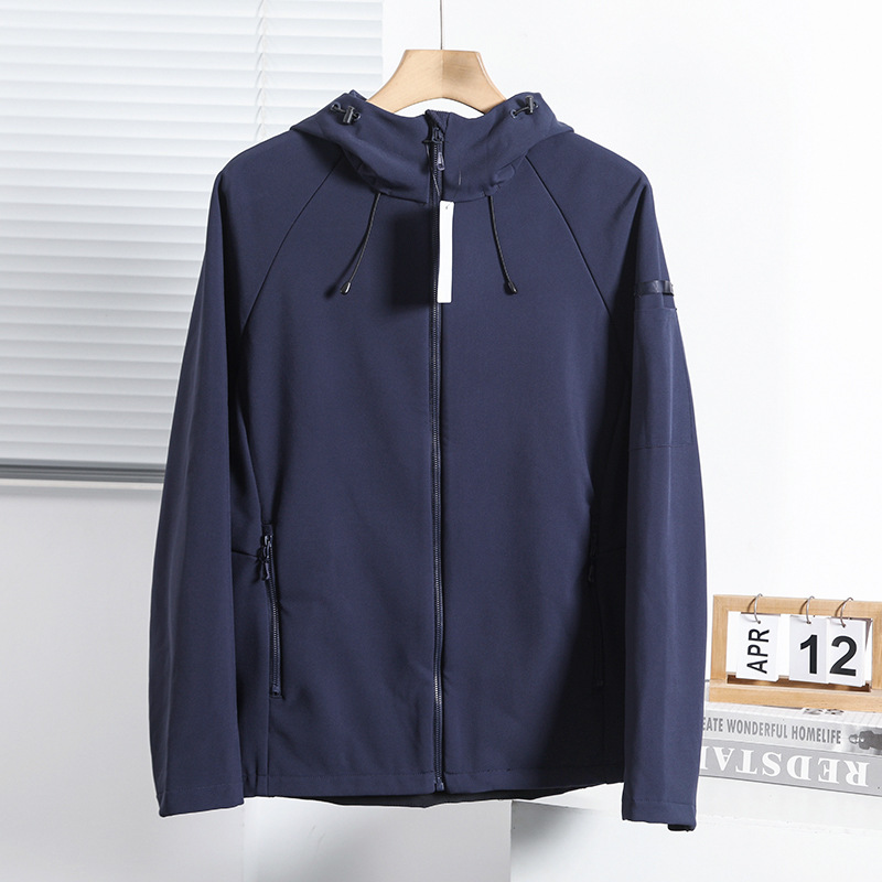 Nordic city outdoor! Windproof and waterproof! Autumn and winter men's foreign trade plus velvet soft shell hooded jacket_voghion.com
