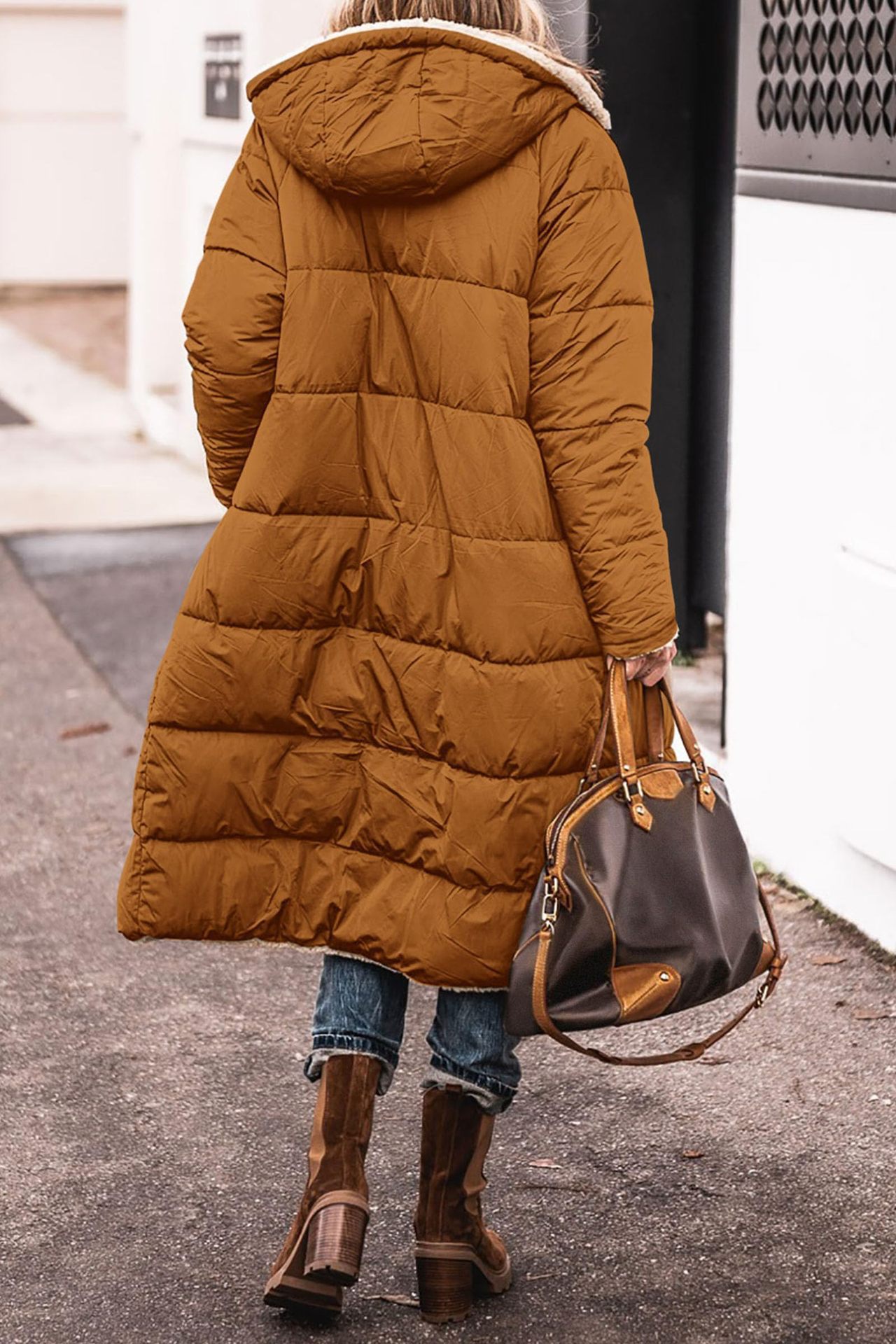 Dames wende-donsjas met capuchon en zakken voor de winter_voghion.com