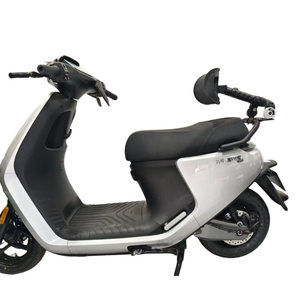 電動バイク用折りたたみ背もたれ 黒 PU素材のバックレスト