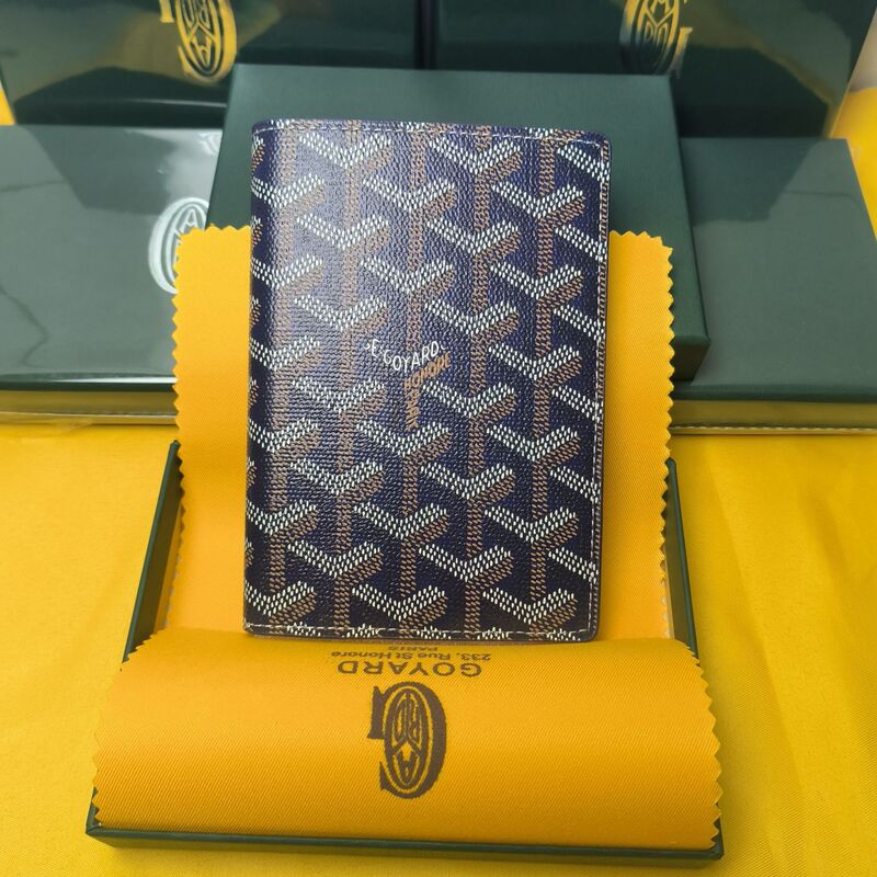 Classic foreign trade model 2025 dogtooth pattern new genuine leather gy passport card slot protective cover multi-functional document wallet