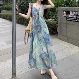 复古温柔风油画晕染吊带连衣裙女装夏季新款荷叶边设计感显长裙